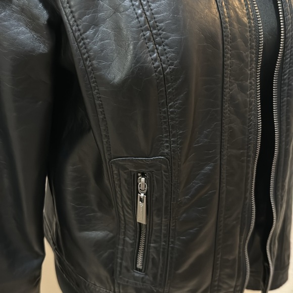 Black Leather Bomber Jacket!! Size L - Picture 3 of 9